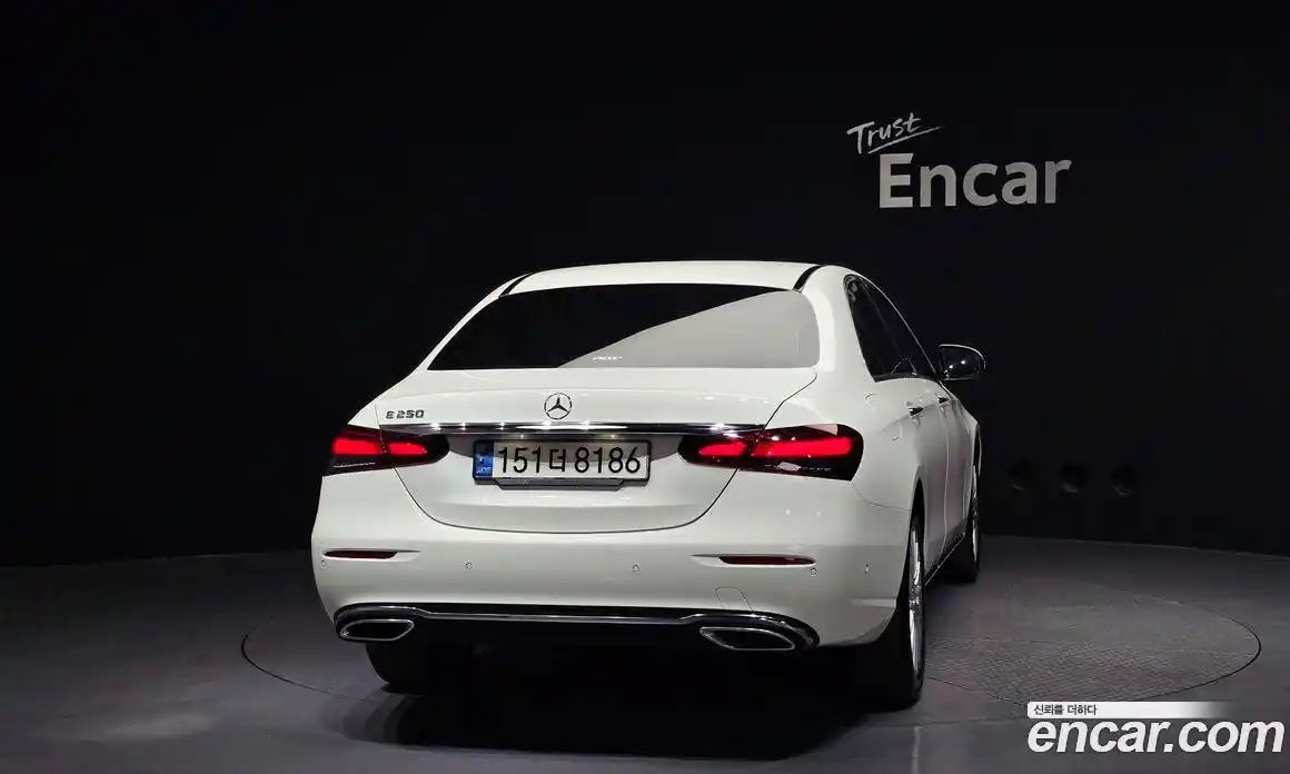 Mercedes-Benz E-Class 2021 2.0 гидро в Москве № 2050720, фото 4