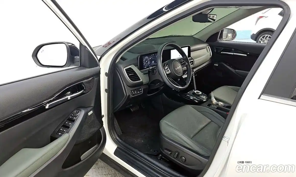 Kia Seltos 2022 1.6 гидро в Москве № 2050796, фото 13