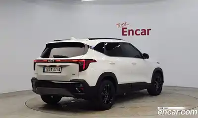 Kia Seltos 2022 1.6 гидро в Москве № 2050796, миниатюра 2