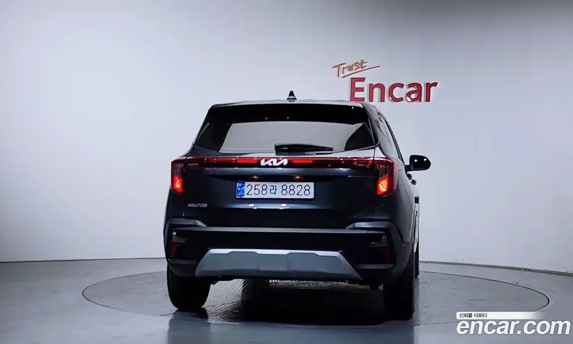Kia Seltos 2024 1.6 гидро в Москве № 2050888, фото 4