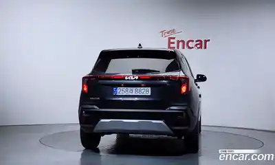 Kia Seltos 2024 1.6 гидро в Москве № 2050888, миниатюра 4