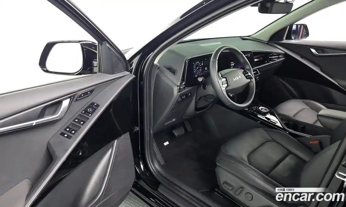 Kia Niro 2023 0.2 гидро в Москве № 2050895, фото 13