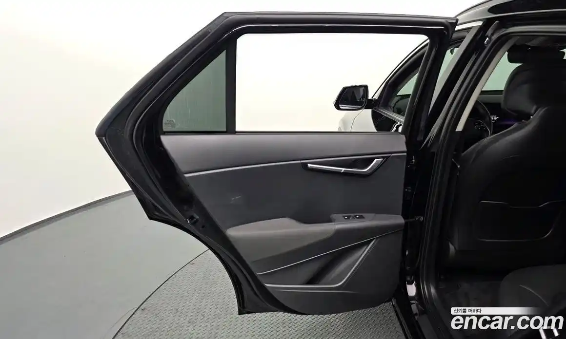 Kia Niro 2023 0.2 гидро в Москве № 2050895, фото 15