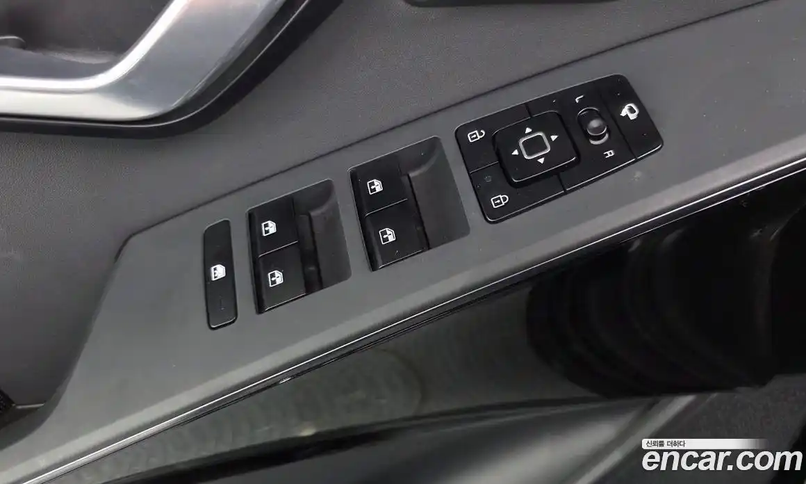 Kia Niro 2023 0.2 гидро в Москве № 2050895, фото 27