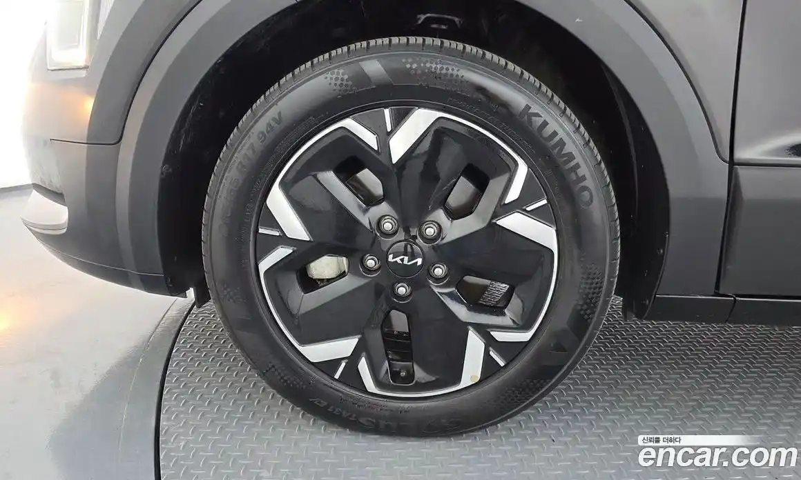 Kia Niro 2023 0.2 гидро в Москве № 2050895, фото 5