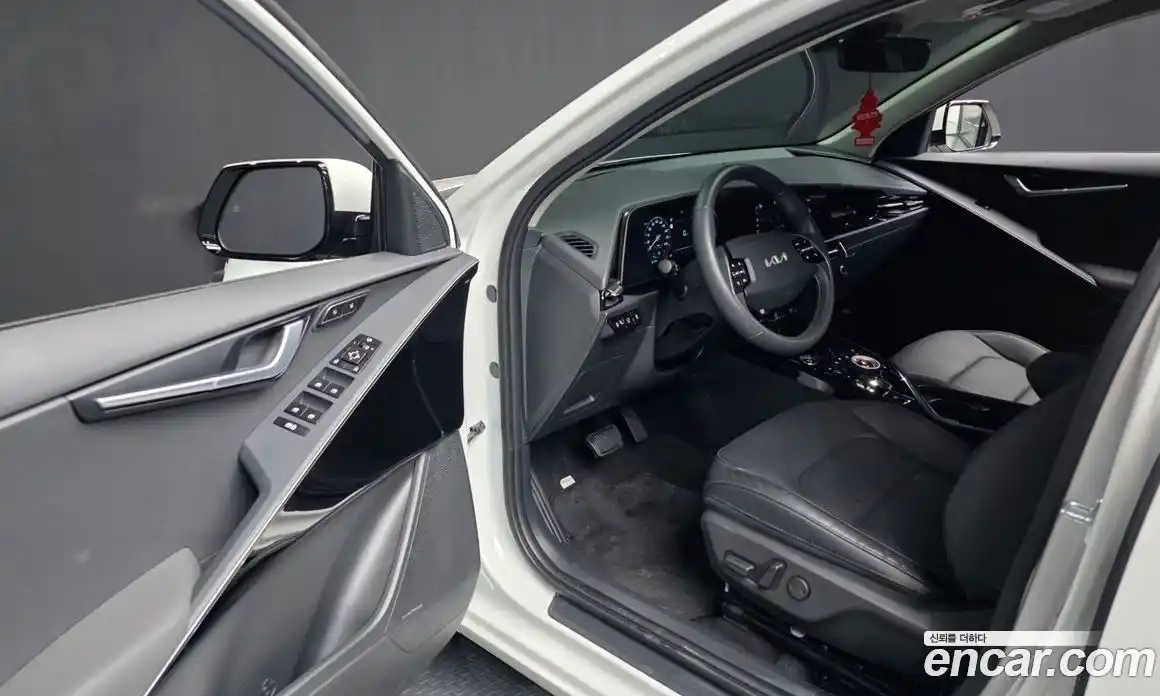 Kia Niro 2024 0.2 гидро в Москве № 2050940, фото 13