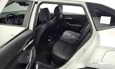 Kia Seltos 2023 1.6 гидро в Москве № 2050944, миниатюра 11