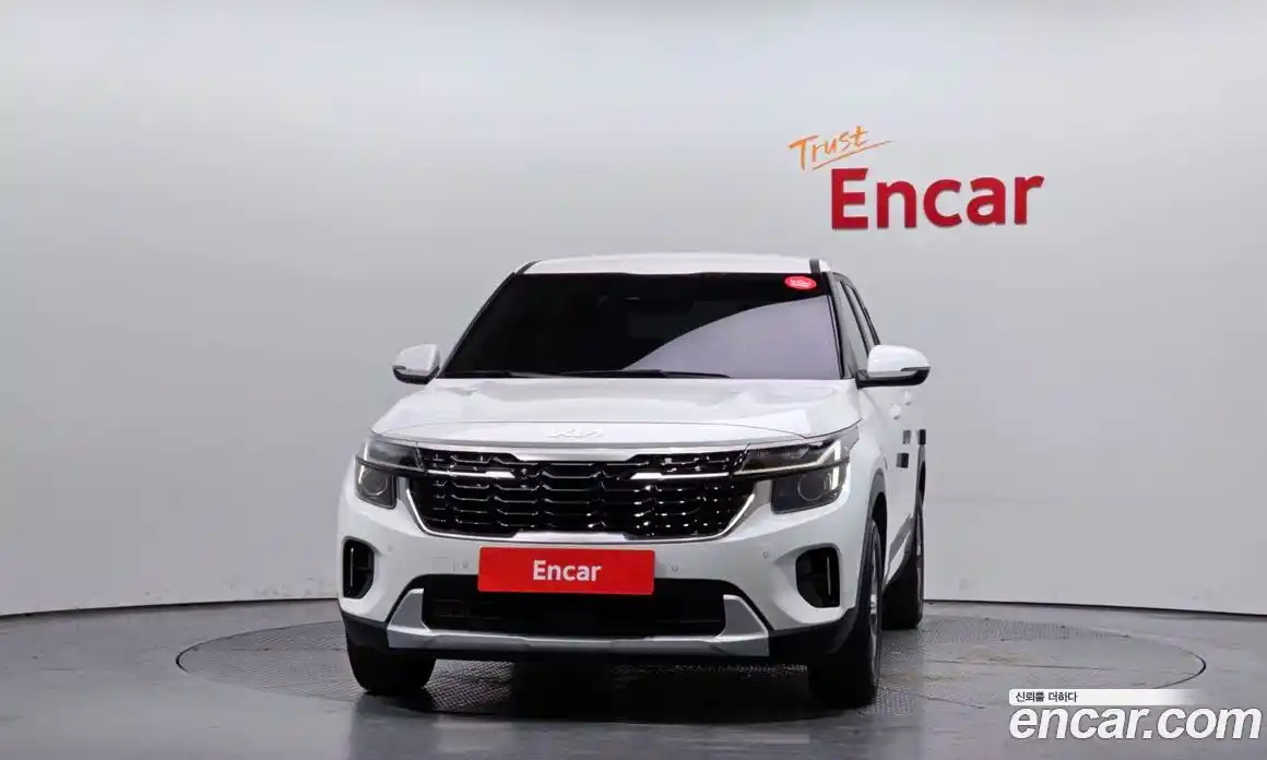 Kia Seltos 2023 1.6 гидро в Москве № 2050944, фото 3
