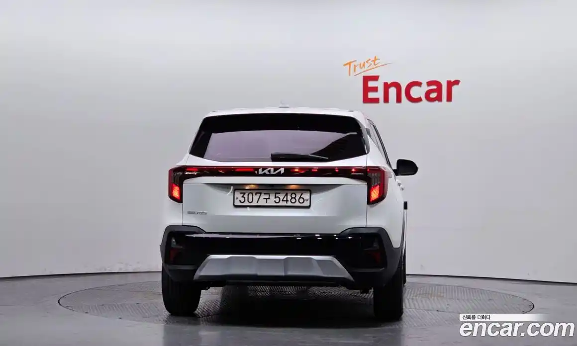 Kia Seltos 2023 1.6 гидро в Москве № 2050944, фото 4