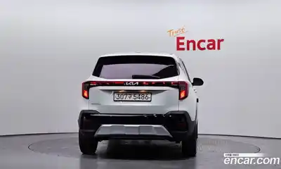 Kia Seltos 2023 1.6 гидро в Москве № 2050944, миниатюра 4