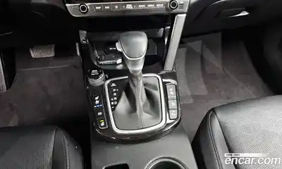 Kia Seltos 2023 1.6 гидро в Москве № 2050944, миниатюра 9