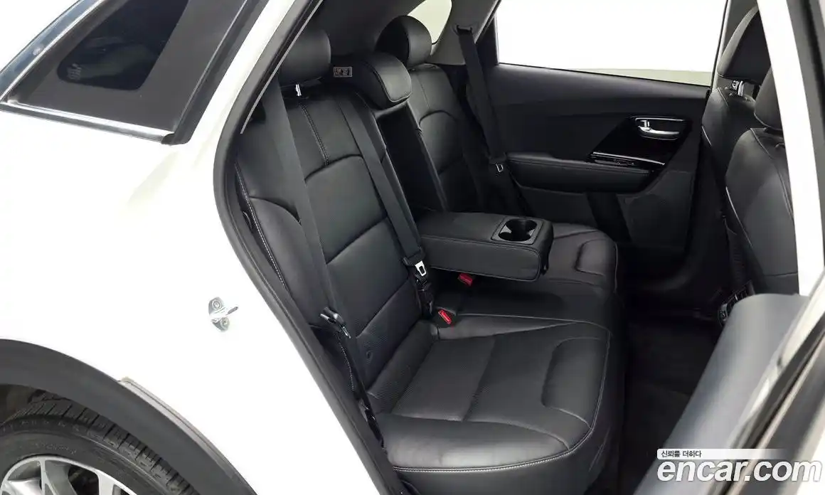 Kia Niro 2021 1.6 гидро в Москве № 2051370, фото 17