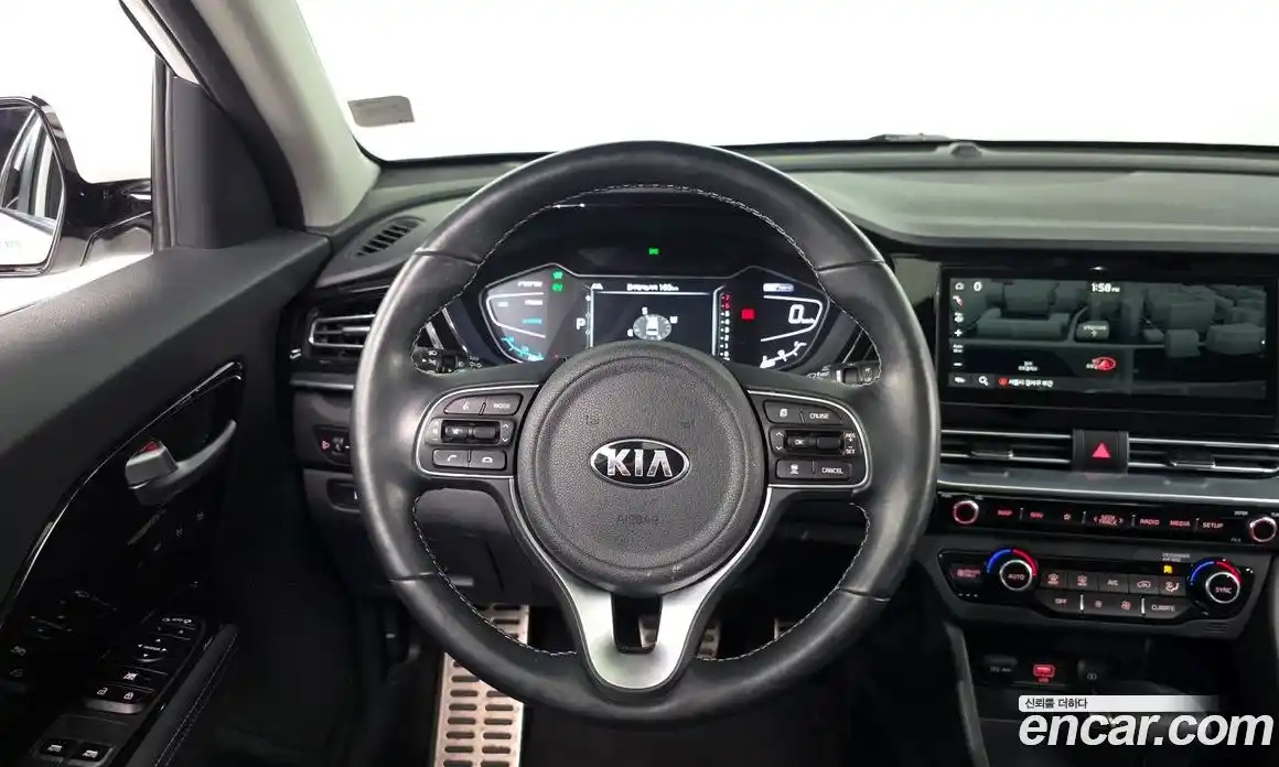 Kia Niro 2021 1.6 гидро в Москве № 2051370, фото 19