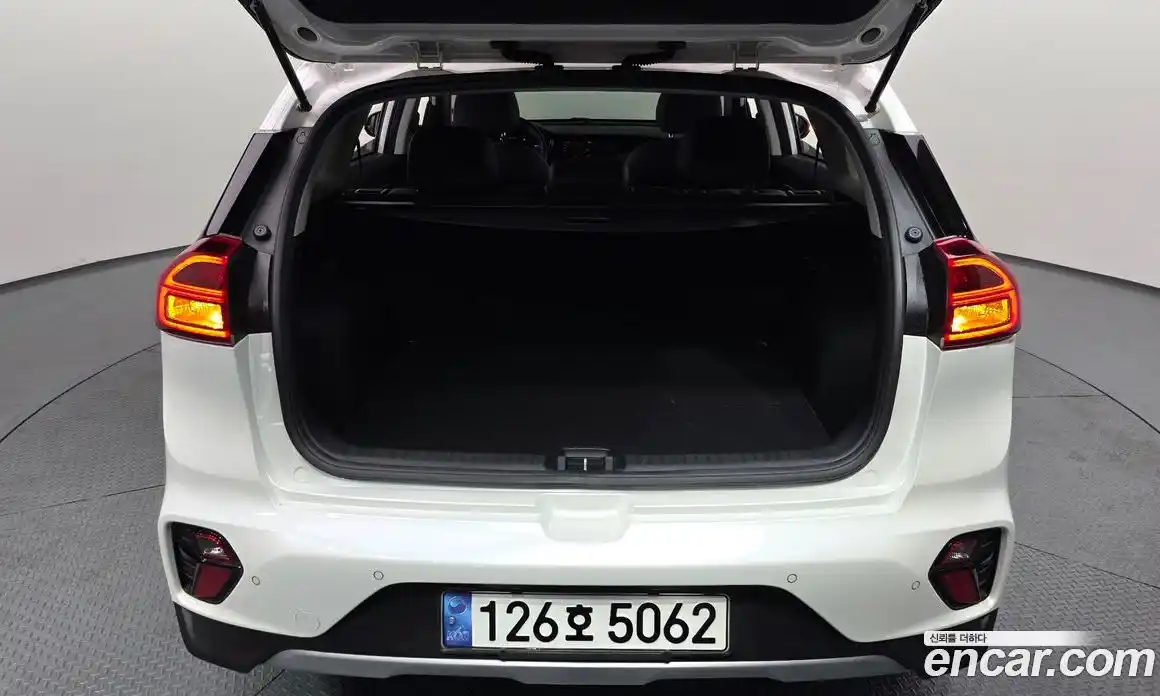 Kia Niro 2021 1.6 гидро в Москве № 2051370, фото 26