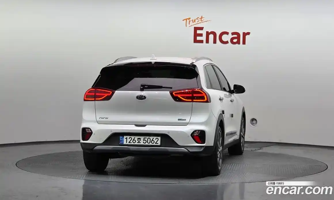 Kia Niro 2021 1.6 гидро в Москве № 2051370, фото 4