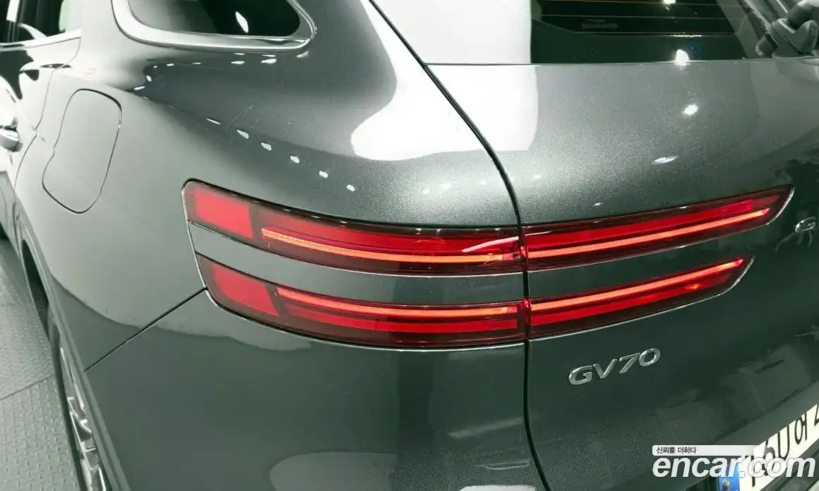 Genesis GV70 2021 2.5 гидро в Москве № 2051535, фото 9