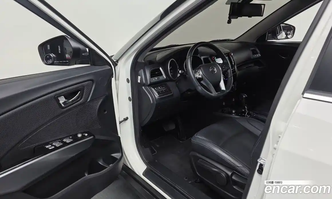 SsangYong TIBOLI 2018 1.6 гидро в Москве № 2052035, фото 13