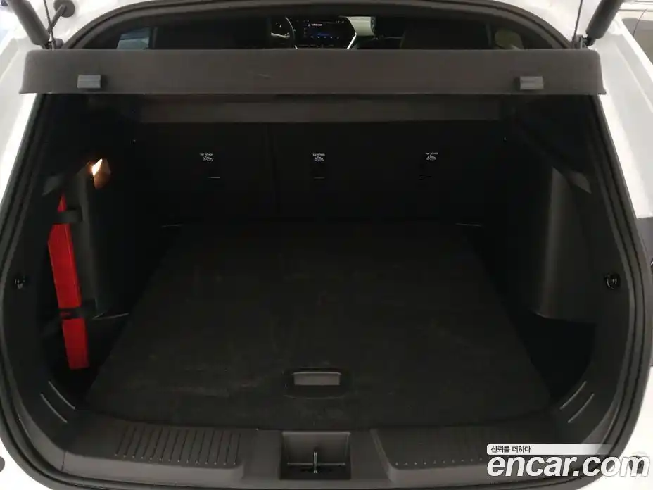 Chevrolet Trax 2025 1.2 гидро в Москве № 2052909, фото 17