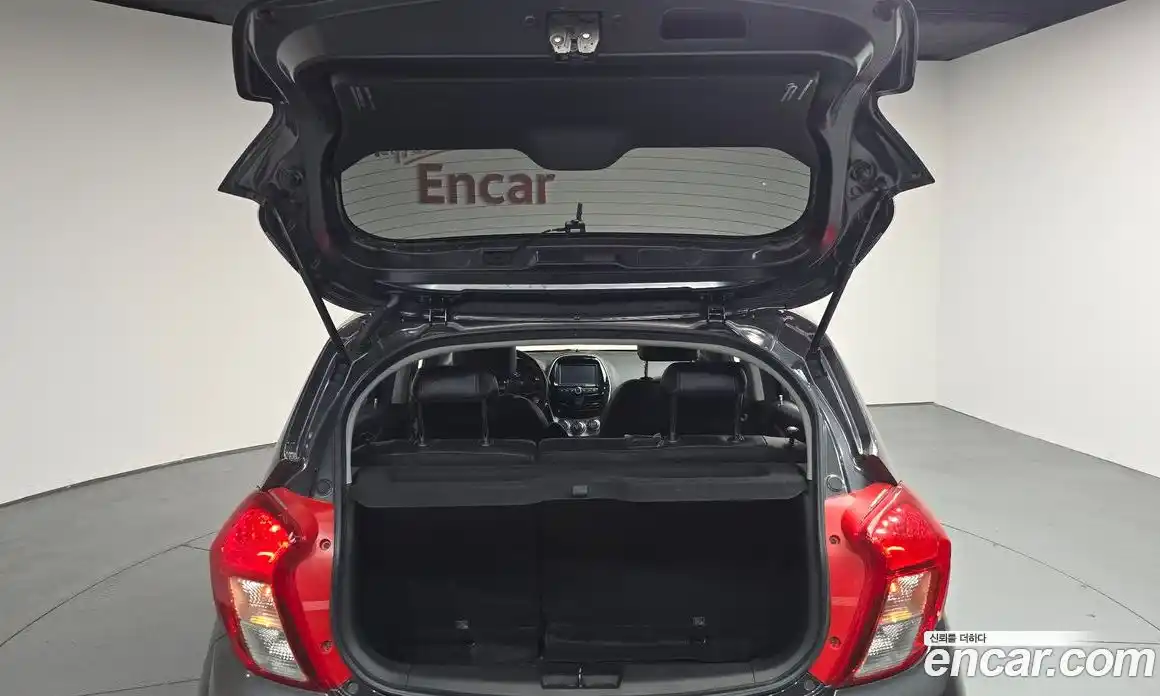 Chevrolet Spark 2015 1.0 гидро в Москве № 2053044, фото 26