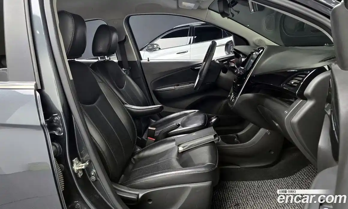 Chevrolet Spark 2018 1.0 гидро в Москве № 2053261, фото 11
