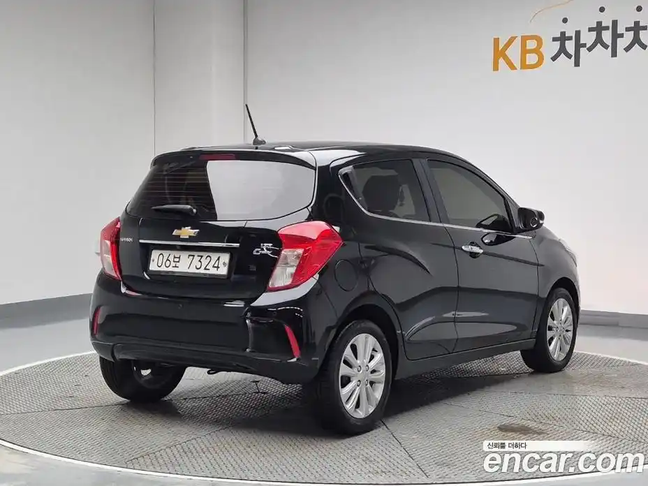 Chevrolet Spark 2018 1.0 гидро в Москве № 2053720, фото 3