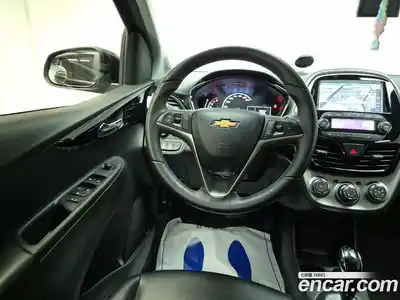Chevrolet Spark 2018 1.0 гидро в Москве № 2053720, миниатюра 9