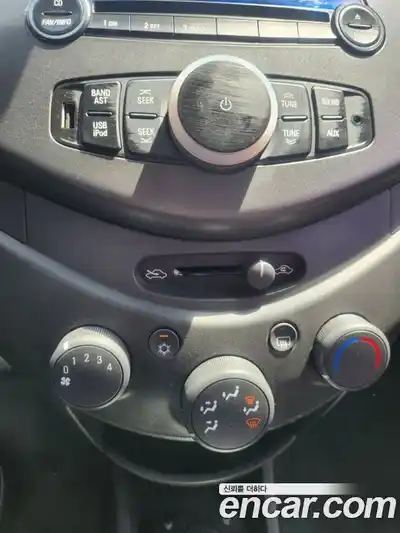Chevrolet Spark 2012 1.0 гидро в Москве № 2053772, миниатюра 11
