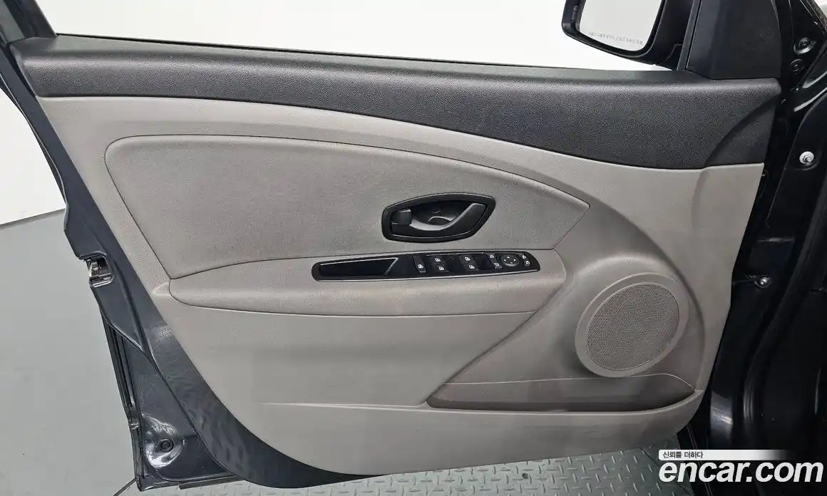 Renault SM3 2012 1.6 гидро в Москве № 2054005, фото 14