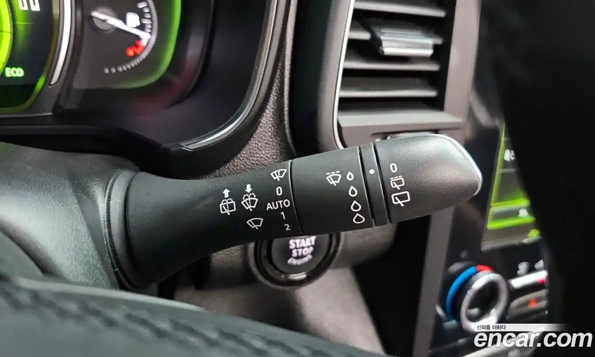 Renault QM6 2018 2.0 гидро в Москве № 2054009, фото 19