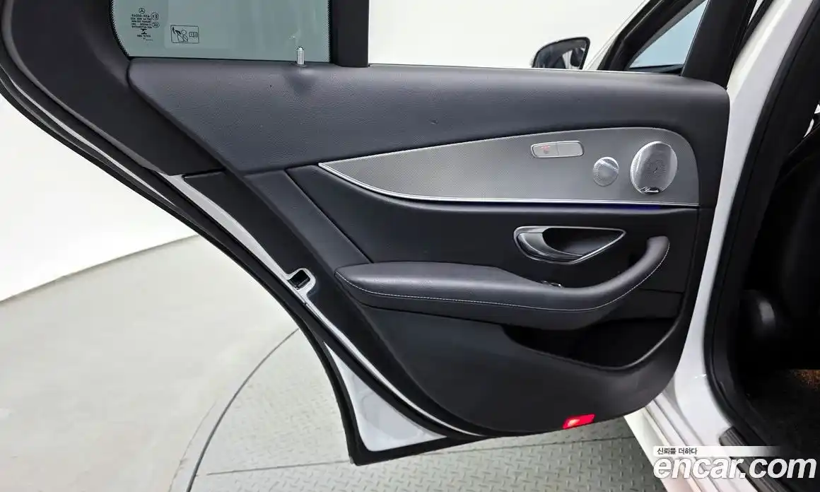 Mercedes-Benz E-Class 2019 2.0 гидро в Москве № 2054340, фото 15