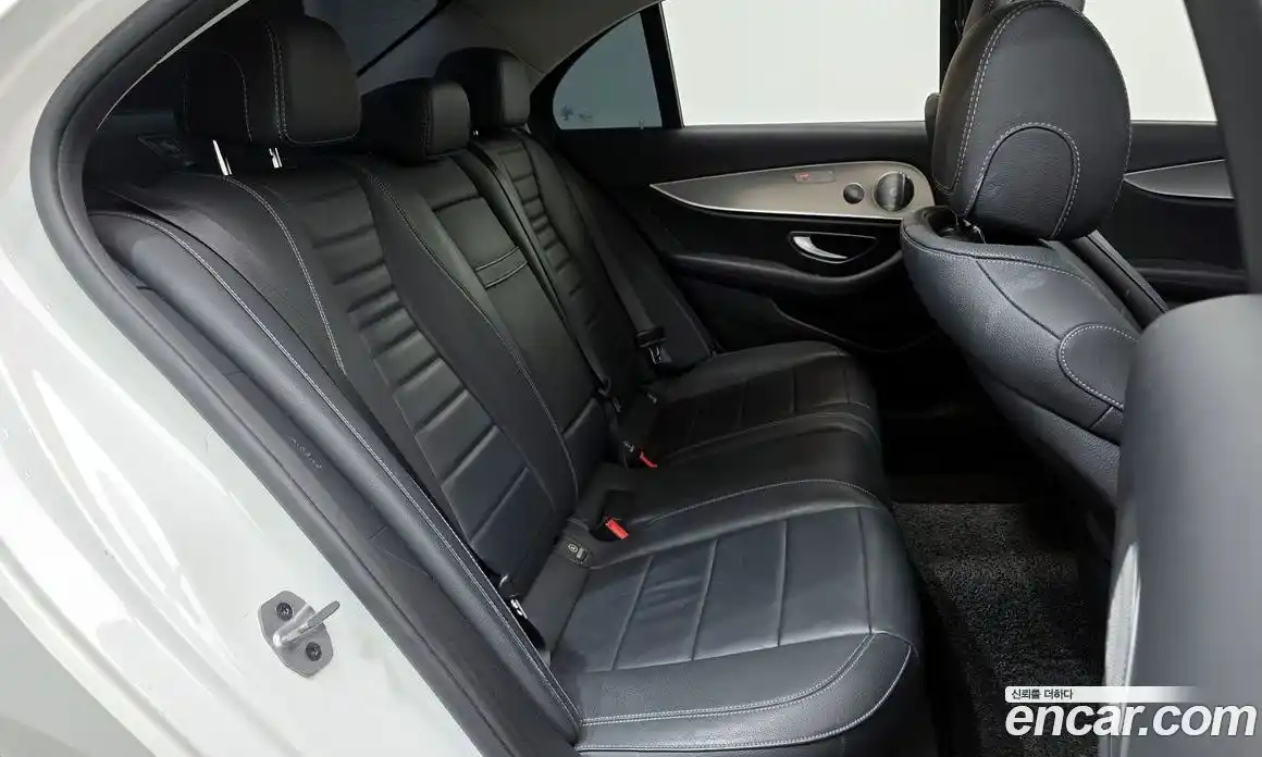 Mercedes-Benz E-Class 2019 2.0 гидро в Москве № 2054340, фото 17