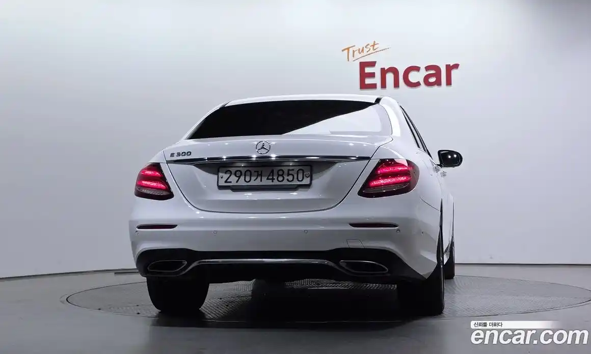 Mercedes-Benz E-Class 2019 2.0 гидро в Москве № 2054340, фото 4
