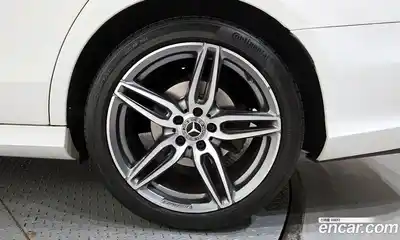 Mercedes-Benz E-Class 2019 2.0 гидро в Москве № 2054340, миниатюра 7