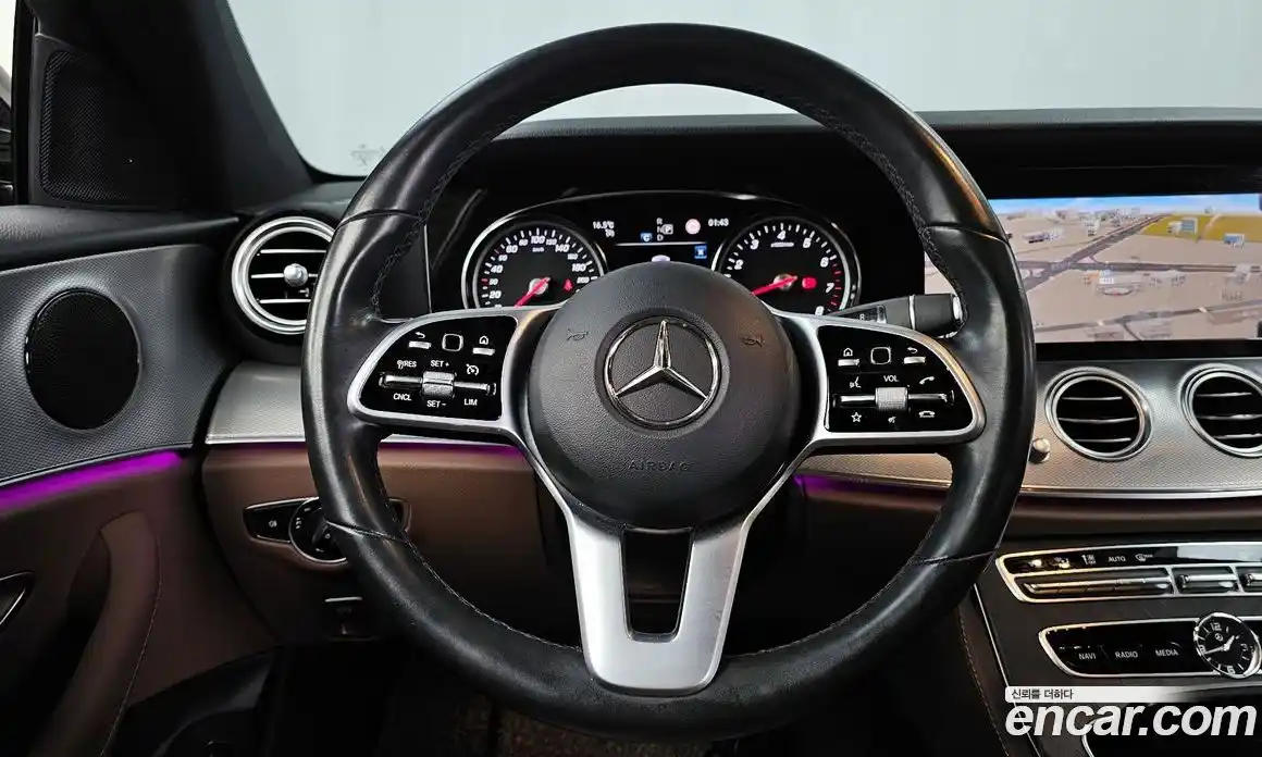 Mercedes-Benz E-Class 2020 2.0 гидро в Москве № 2054392, фото 13