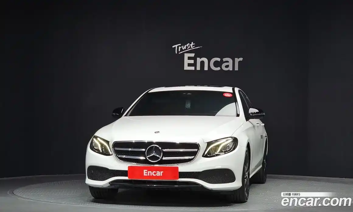 Mercedes-Benz E-Class 2020 2.0 гидро в Москве № 2054392, фото 3