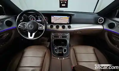 Mercedes-Benz E-Class 2020 2.0 гидро в Москве № 2054392, миниатюра 7