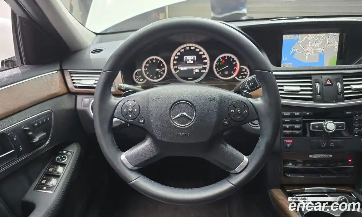 Mercedes-Benz E-Class 2013 3.5 гидро в Москве № 2054555, фото 13