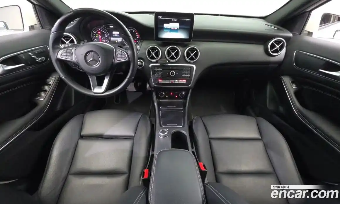 Mercedes-Benz A-Class 2017 1.6 гидро в Москве № 2054576, фото 7
