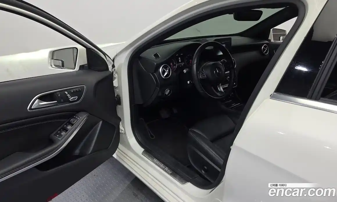 Mercedes-Benz A-Class 2017 1.6 гидро в Москве № 2054576, фото 10