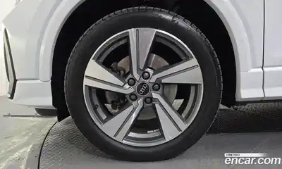 Audi Q2 2023 2.0 гидро в Москве № 2055250, миниатюра 5