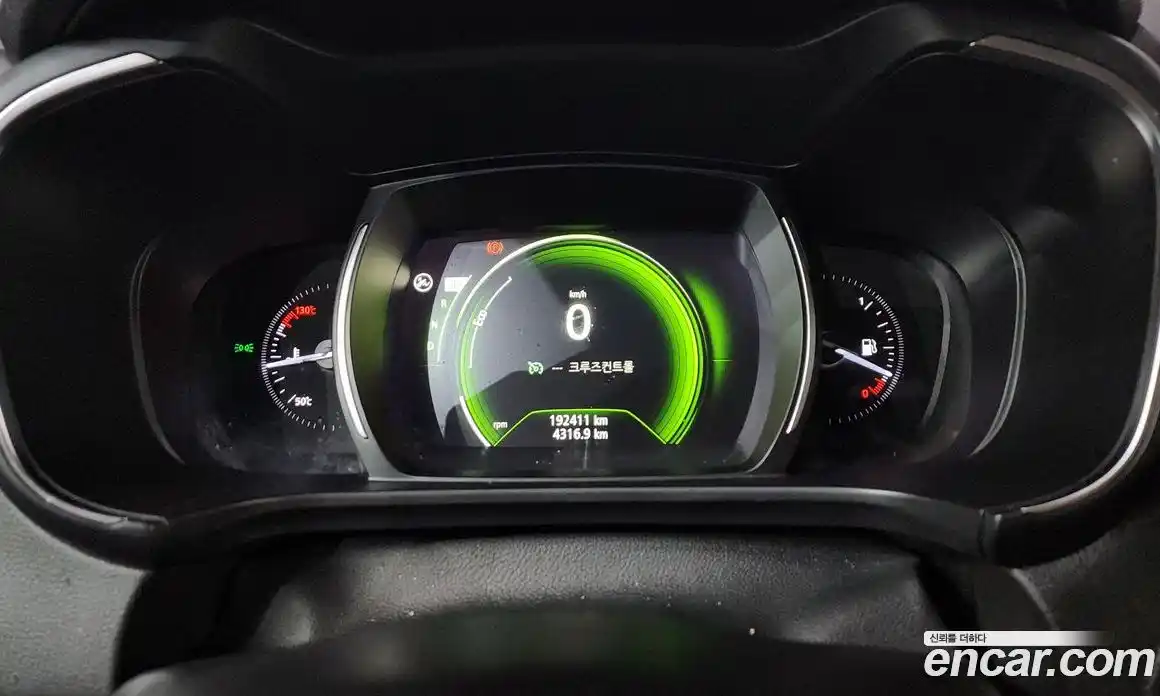 Renault QM6 2018 2.0 гидро в Москве № 2055418, фото 8
