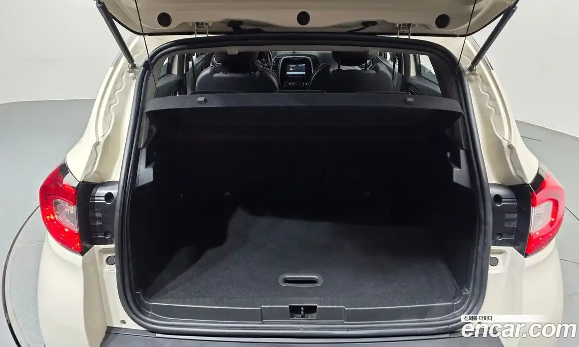 Renault QM3 2015 1.5 гидро в Москве № 2055490, фото 20
