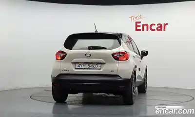 Renault QM3 2015 1.5 гидро в Москве № 2055490, миниатюра 4