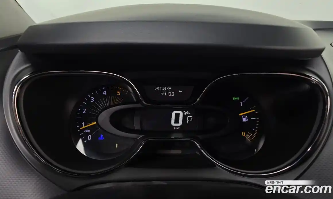 Renault QM3 2015 1.5 гидро в Москве № 2055490, фото 8