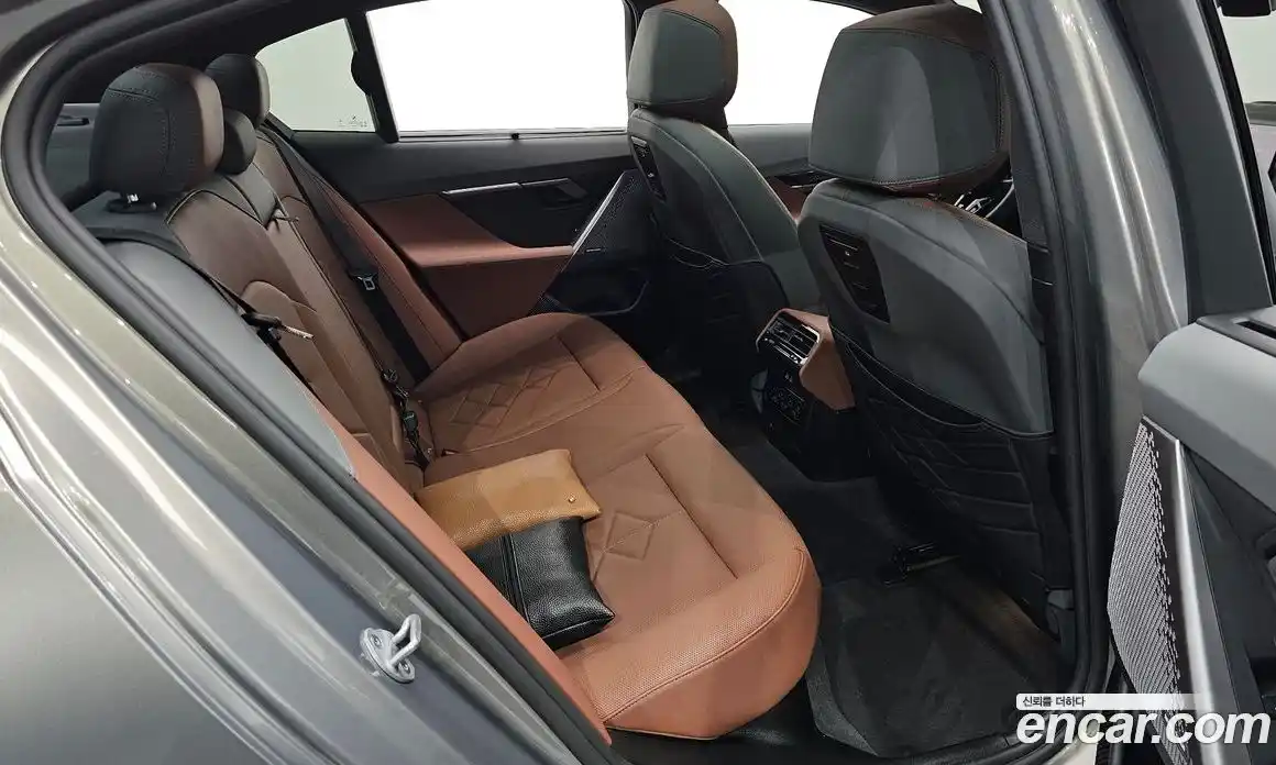 BMW 5-Series 2025 2.0 гидро в Москве № 2056360, фото 12