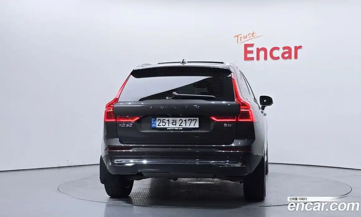 Volvo XC60 2023 2.0 гидро в Москве № 2057874, фото 4
