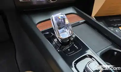 Volvo XC60 2023 2.0 гидро в Москве № 2057874, миниатюра 9