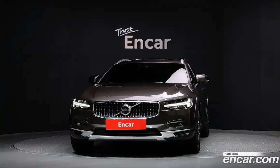 Volvo V90 2022 2.0 гидро в Москве № 2057919, фото 3
