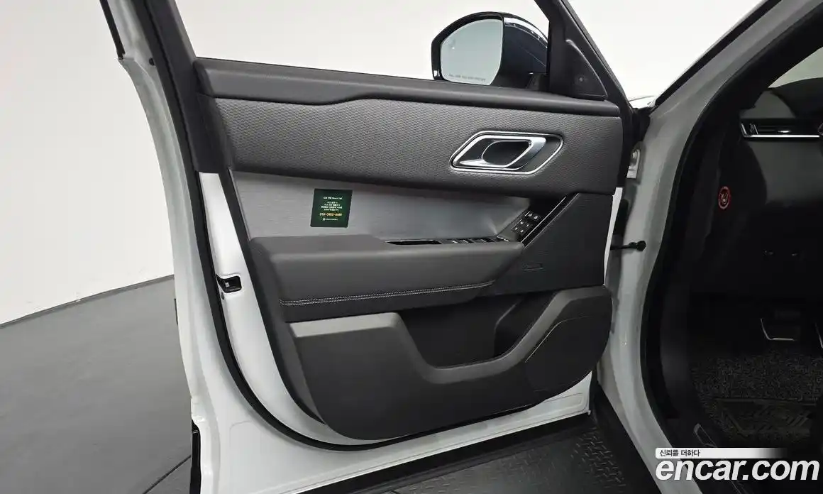 Land Rover Range-Rover Velar 2023 2.0 гидро в Москве № 2058787, фото 13