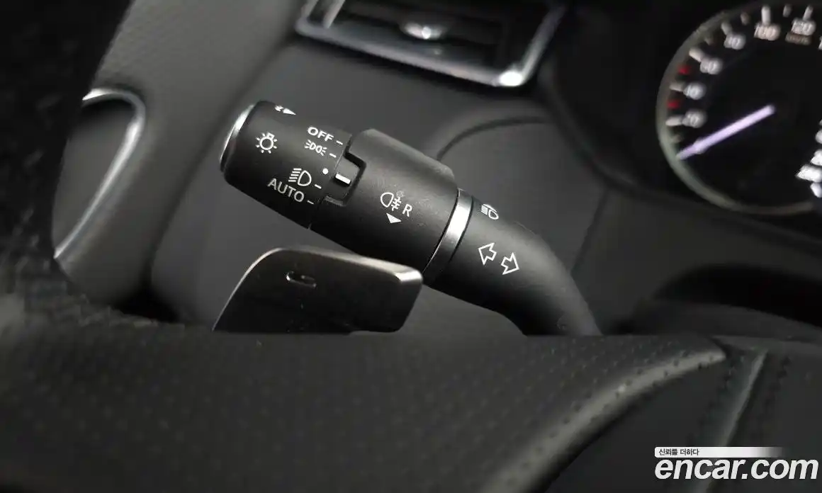 Land Rover Range-Rover Velar 2023 2.0 гидро в Москве № 2058787, фото 29